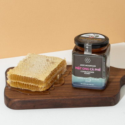 Combo 3 Mật Ong Bánh Tổ Jade Mountain Chứa Sáp Ong Nguyên Vẹn Vị Ngọt Tự Nhiên Chất Lượng Cao 500gr
