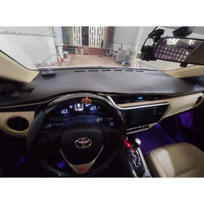 Thảm Taplo Da vân Carbon cao cấp xe dành cho TOYOTA ALTIS 2015-2016-2017-2018