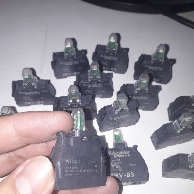 ZBV-B3 Khối đèn cho XB4 hoặc XB5,  Ø22, màu xanh lá cây, LED tích hợp, 24 V AC / DC 