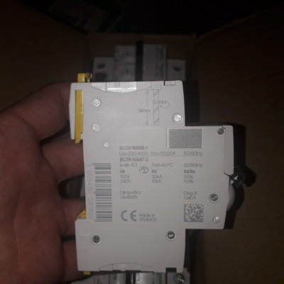 Cầu Dao điện A9F84132 Schneider MCB 32A 10kA 1P