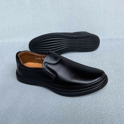 Giày Nam Da Bò Mũi Tròn Trường Hải Màu Đen GT305