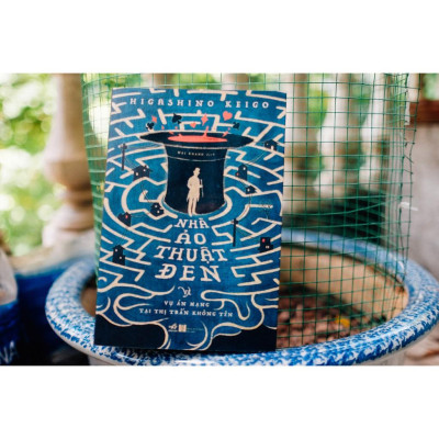 Sách Nhà ảo thuật đen và vụ án mạng tại thị trấn không tên - Nhã Nam - BẢN QUYỀN