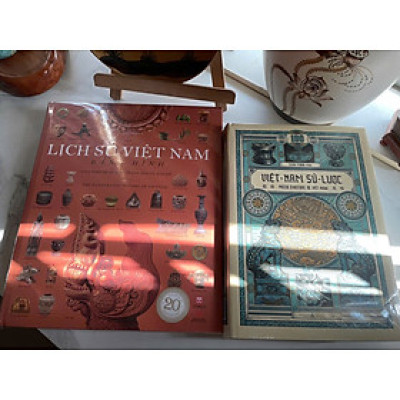 Combo 2c: Lịch sử Việt Nam bằng hình và Việt Nam sử lược (Bìa cứng có áo khoác)