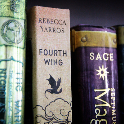 Cánh Tư - Fourth Wing