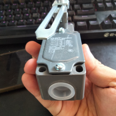 Công tắc hành trình YBLX-K3/20S/T Chint