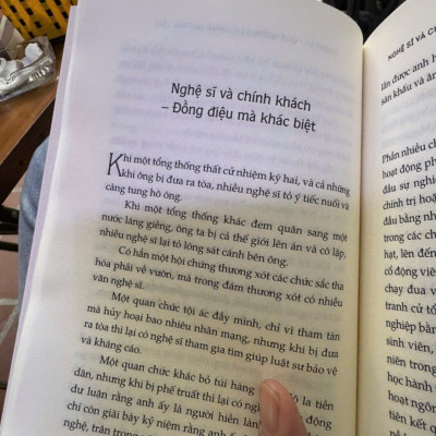 THẾ GIAN DÀI HƠN BƯỚC CHÂN NGƯỜI - Hồ Anh Thái – Nhã Nam 