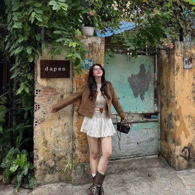 Áo khoác dạ nâu sang chảnh chuẩn xịn