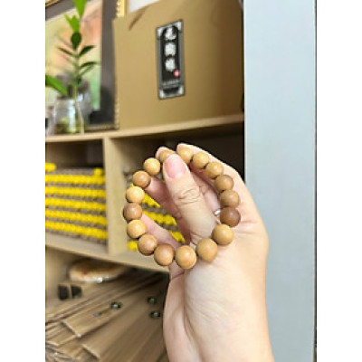 Vòng gỗ Đàn Hương size 12ly thượng hạng thơm ngọt như nước hoa phong thuỷ tài lộc bình an may mắn