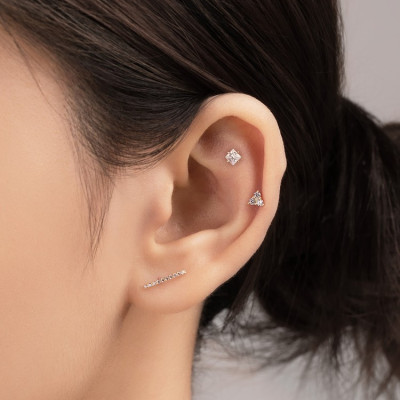 Khuyên Tai Vàng 14KY - Square Cubic Piercing Korean Style - MOON Jewelry
