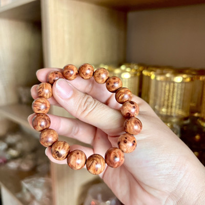 Vòng gỗ nu huyết long - Size 12li  - Mùi thơm vĩnh viễn