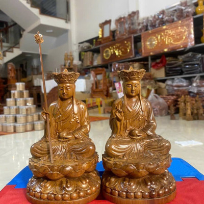 Tượng phật địa tạng vương bồ tát bằng gỗ bách xanh thơm nức kt cao 15×9×8cm 
