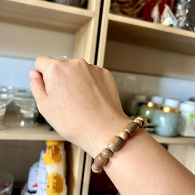 Vòng đeo tay bách xanh size 10ly  - cách điệu lu thống phối hạt tròn - không tẩm mùi thơm