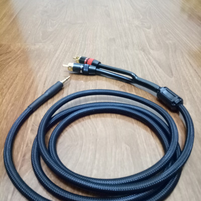 Bộ dây 3.5 ra 2 AV chính hãng Monster dài 1.5 mét