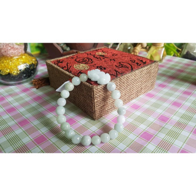 Vòng tay ngọc cẩm thạch