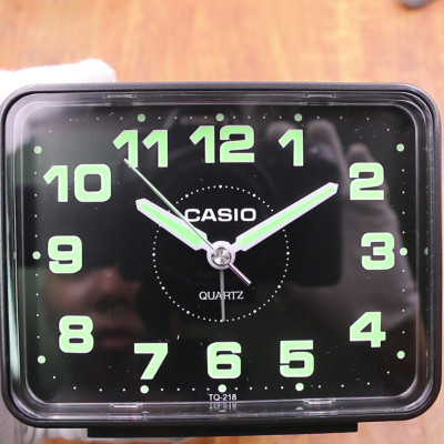 Đồng Hồ Để Bàn Casio TQ-218-1DF Báo Thức - Cỡ To - Kích Thước Vỏ  ( 9 ×10.7 × 6 cm )