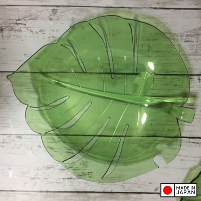 Đĩa nhựa pha lê hình chiếc lá Yamada Monstera - Hàng Nội Địa Nhật Bản