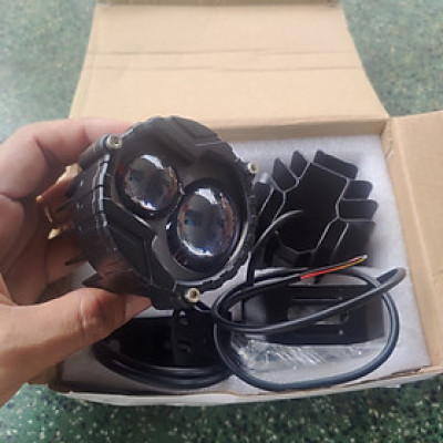 đèn trợ sáng p80 5 chế độ cực chất kiêm autu phassing có trợ pha laze , cos vàng pha trắng , demi mắt quỷ