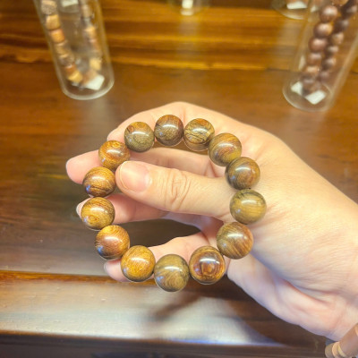 Vòng gỗ Bách Xanh - size 16li - Mùi thơm dịu nhẹ phong thuỷ sức khoẻ bình an