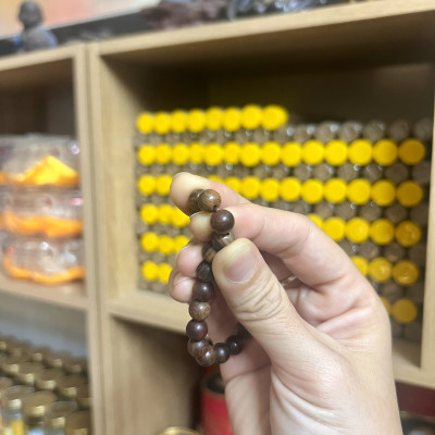 Vòng bách xanh 8ly nhỏ xinh - không dùng hoá chất - thơm tự nhiên - phong thuỷ may mắn - bình an