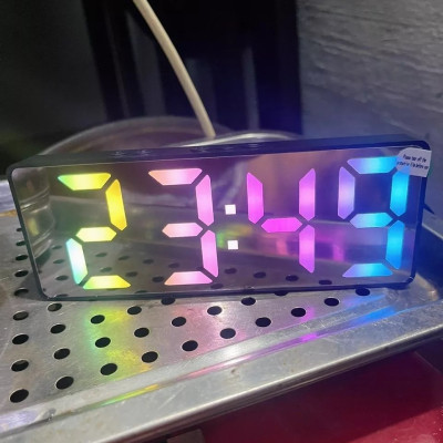 Đồng Hồ Led, Đồng Hồ Để Bàn RGB, Có Báo Thức, Hiển Thị Thời Gian, Nhiệt Độ, Có Cảm Biến Ánh Sáng Tự Động, Decor Phòng Ngủ Chill