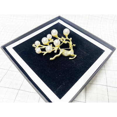 Cài áo thời trang hình hươu đính đá cao cấp (GC62)