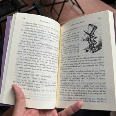ALICE Ở XỨ SỞ DIỆU KÌ & ALICE Ở XỨ SỞ TRONG GƯƠNG – Lewis Carroll – Lê Thị Oanh dịch – Đông A