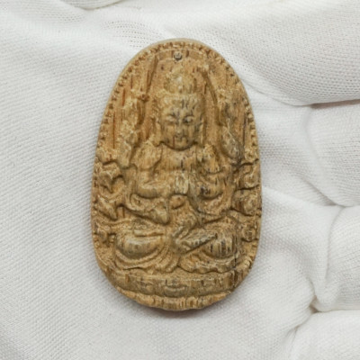 Mặt Dây Chuyền Phật Bản Mệnh Theo Tuổi Trầm Hương Xưởng Mộc Việt