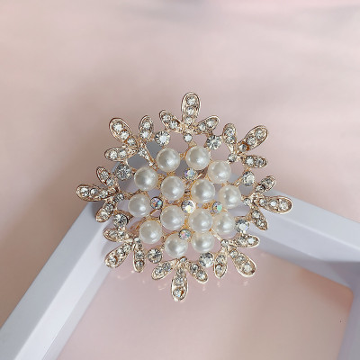 Trâm cài áo nữ hình bông tuyết đính đá sang trọng