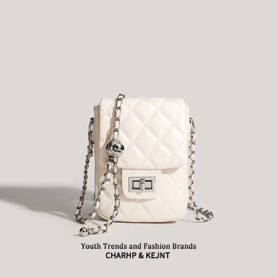 Túi đeo chéo nữ phong cách dễ thương – BEE GEE DCNU1067