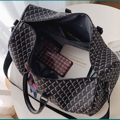 Túi xách du lịch phong cách mới - BEE GEE T1095