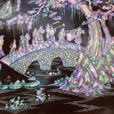 Tranh treo tường tích vinh quy bái tổ khảm ốc đỏ ,mầu sắc bẩy sắc cầu vồng ,hàng siêu đẹp kt 107×217×5cm