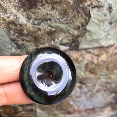 Mặt Dây Chuyềnn Đồng Tiền Điếu đá mắt hổ đen xanh xíu vàng tự nhiên  size 33mm x dầy 8,5mm  Nam mệnh Thủy Mộc 