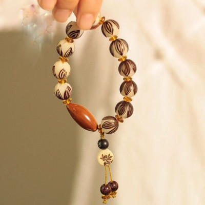 VÒNG TAY , CHUỖI HẠT BỒ ĐỀ ĐẠI KIM TIỀN BẠCH NGỌC KHẮC HOA SEN TÀI LỘC