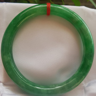 Vòng tay Nam Nữ đá Cẩm Thạch Đậu Lý QC size lớn 64mm x cọng 10mm Vòng màu xanh đậu lý bông bóng đẹp Anh Chị tay to Cân Nặng 73kg- 85kg đeo ạ