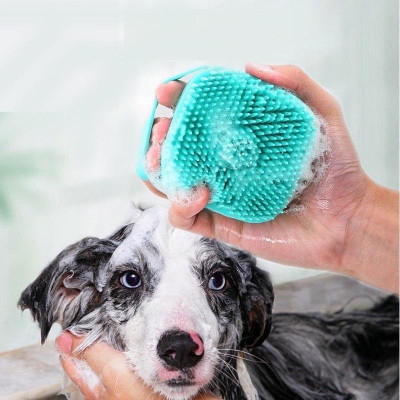 Bàn Chải Tắm Cho Chó Mèo - Bằng Silicon Mềm Mại Có Chỗ Đựng Sữa Tắm Tạo Bọt Tiện Dụng