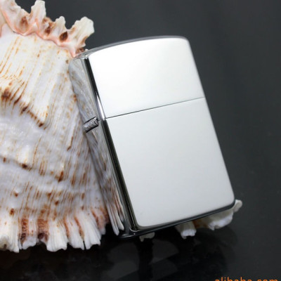 Hộp Quẹt Zippo Trơn Bóng Cổ Điển Đẹp Mắt, Bật Lửa Zippo Trơn USA Đẹp Độc Lạ Thiết Kế Nhỏ Gọn