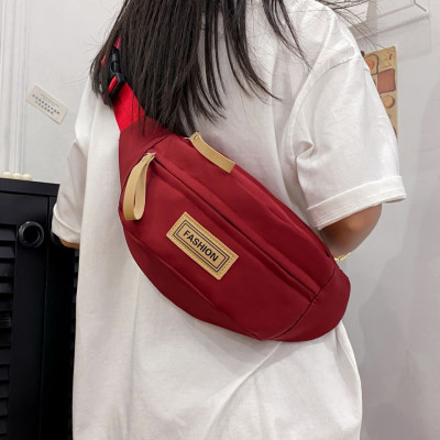 Túi đeo chéo phong cách dễ thương – BEE GEE DCTE35