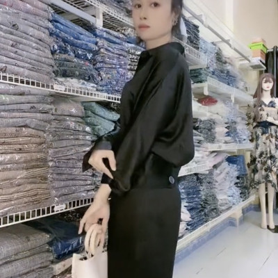 Bộ áo sơ mi kèm váy cao cấp màu đen quý phái Myqlothing.