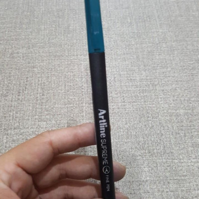 Bút Lông Kim Artline Supreme (0.4mm) - Xanh Lục Đậm