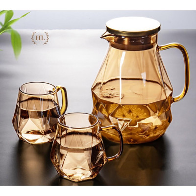 Bình Ly thuỷ tinh vàng có quai dáng kim cương | BỘ BÌNH CỐC BOROSILICATE SIÊU NHẸ - CHỊU NHIỆT - CƯỜNG LỰC LỤC GIÁC QUAI