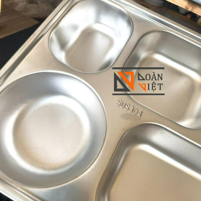 KHAY CƠM PHẦN 5 NGĂN, KHAY ĂN DẶM - Inox SUS 304 C.Lượng - Không gỉ sét, ATSK. Dày, đẹp, không bám lạ. Chuyên phục vụ Sp