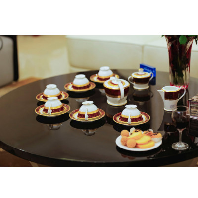 Bộ trà sứ xương cao cấp NORITAKE HEMINGWAY 4733 màu đỏ, mạ vàng - Xuất xứ Nhật Bản - Hàng chính hãng 