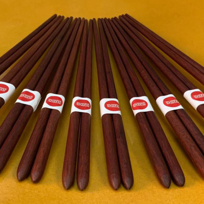 Bộ 10 đôi đũa ăn cao cấp đũa đẹp đũa sạch - Gỗ Cẩm