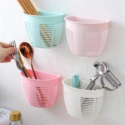 Rổ nhựa dán tường đựng miếng rửa chén và nhiều vật dụng nhỏ như lược kéo bàn chải đũa thìa muỗng - rổ nhựa dán tường siêu dính không cần khoan tường bắt ốc vít
