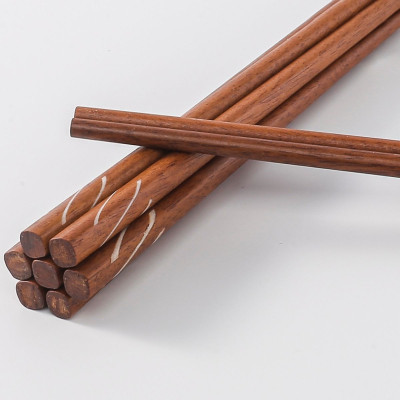 Hộp 10 đôi đũa cẩm lai ghép PHUSANG được làm từ gỗ tự nhiên không phủ PU dùng trong nhà hàng, khách sạn và bàn ăn