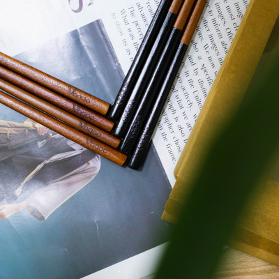 Bộ Đũa Ăn Cao Cấp Gỗ Nhãn Tự Nhiên [Nhiều Màu] - VAGOO - Làm Thủ Công Chống Thấm, Chống Ẩm Mốc, An Toàn Cho Sức Khoẻ