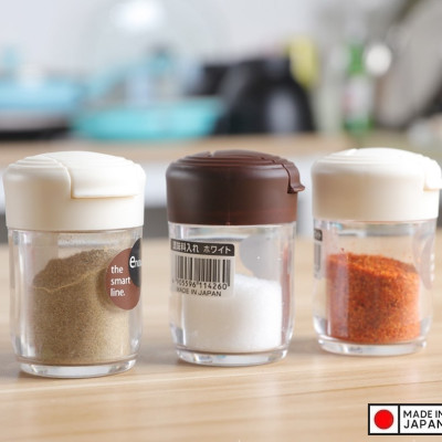 Combo 03 chai/lọ/hũ đựng gia vị muối, tiêu, ớt 68ml hàng nội địa Nhật Bản