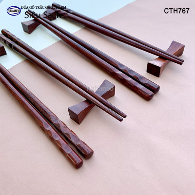 Đũa Trắc vấu tròn dành riêng cho bé (1 đôi) tập gắp làm quen đôi đũa (CTH767) tạo thói quen dùng đúng đồ của mình - an toàn sức khỏe - không chất độc hại