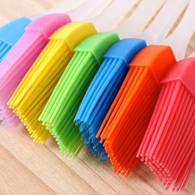 Combo 2 Cây Cọ Silicon Cán Trong Quét Dầu, Bơ, Kem Trang Trí Bánh (ngẫu nhiên)- Hàng Loại 1