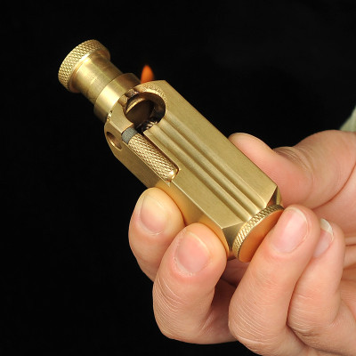 Vỏ Hột Quẹt Bật Lửa Xăng Bấc Đá Zorro TC01 Được Làm Bằng Đồng Nguyên Khối Cao Cấp Đẹp Độc Lạ